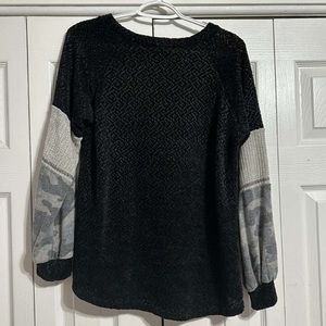 women’s large bubble arm shirt
